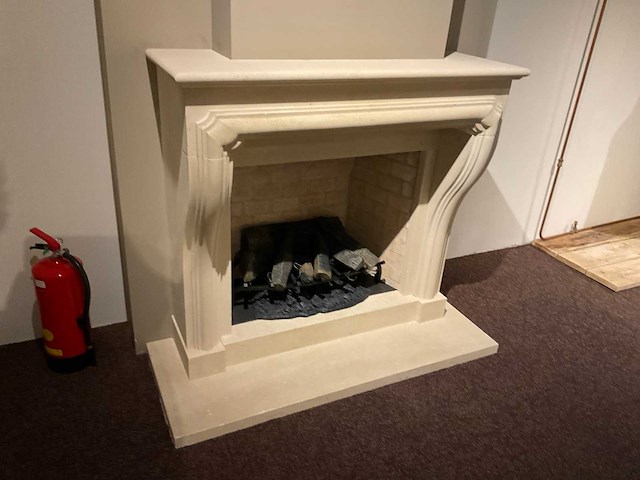 Faber sylverton natuursteen schouw met elektrische kachel zonder afstandsbediening - afbeelding 1 van  5