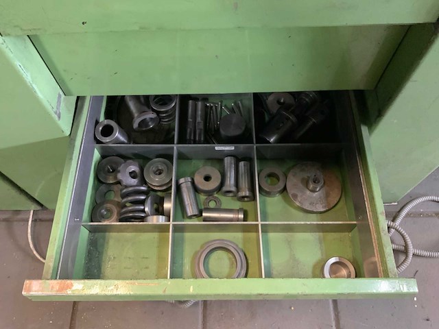 Fabricator r50 ponsmachine - afbeelding 5 van  6