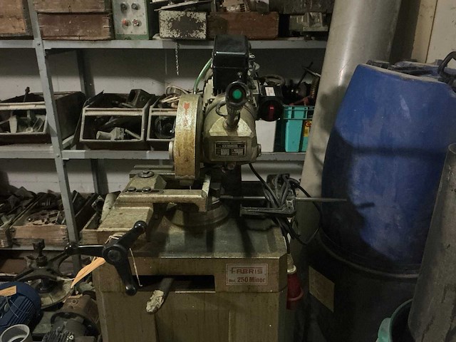 Fabris 250 minor afkortcirkelzaagmachine - afbeelding 5 van  11