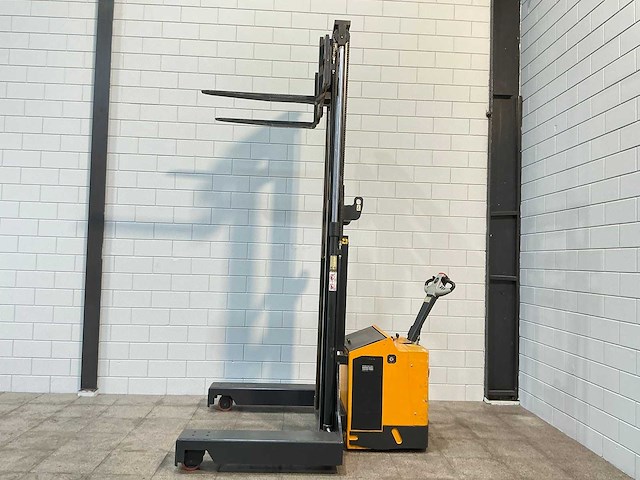 Fac - 2012 - 4v-xt3020 - stapelaar - afbeelding 2 van  18