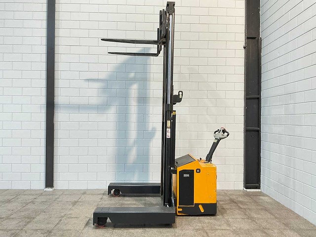 Fac - 2012 - 4v-xt3020 - stapelaar - afbeelding 11 van  11