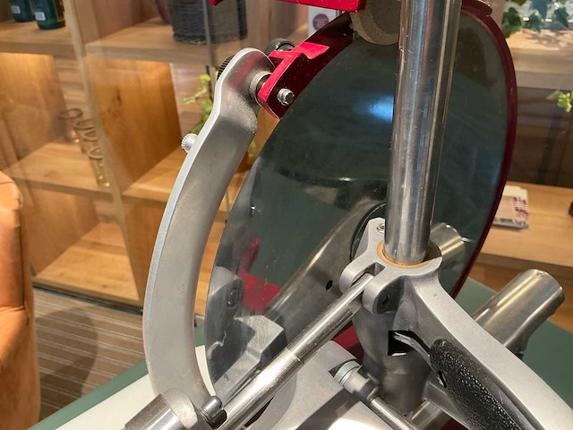 Fac (italië) - 2018 - f 300 vo - vliegwiel snijmachine - afbeelding 5 van  13