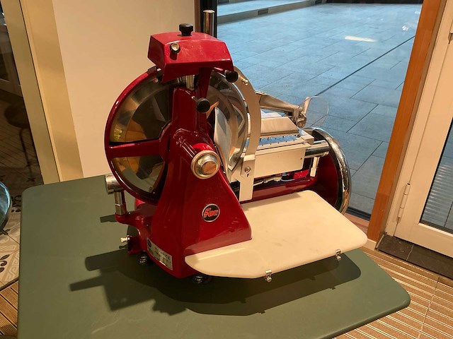 Fac (italië) - 2018 - f 300 vo - vliegwiel snijmachine - afbeelding 10 van  13