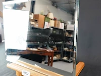 Facet geslepen laserspiegel met laser gegraveerde foto - afbeelding 4 van  6