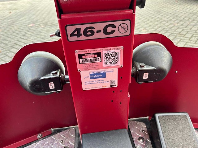 Factory cat - xr - schrob/zuigmachine - afbeelding 11 van  27