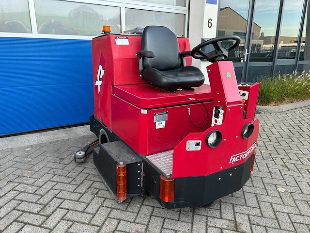 Factory cat - xr - schrob/zuigmachine - afbeelding 23 van  27