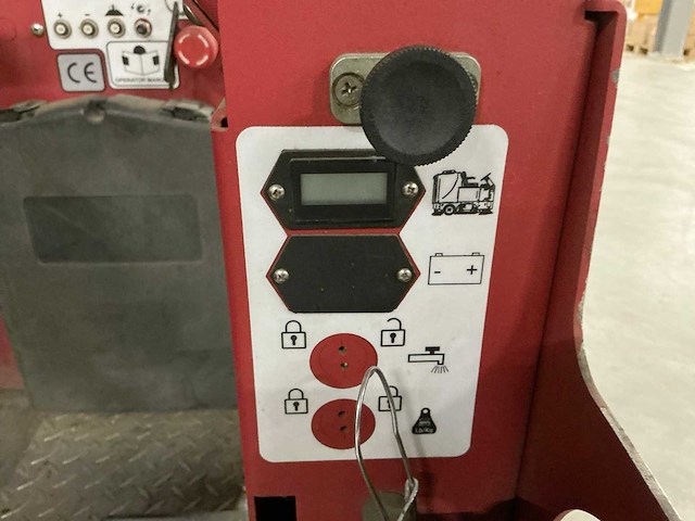 Factorycat zelfrijdende veegmachine - afbeelding 7 van  18