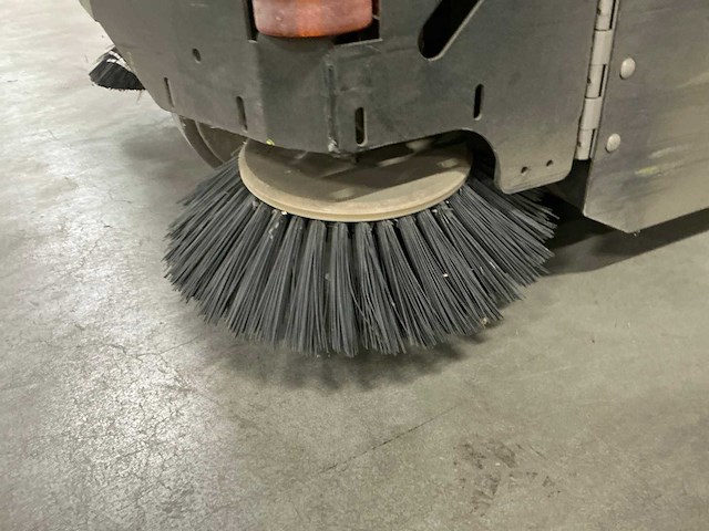 Factorycat zelfrijdende veegmachine - afbeelding 18 van  18