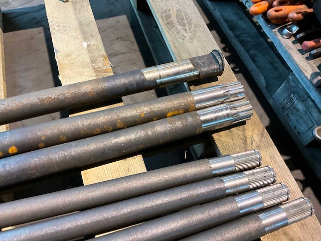 Fad asstomp met splines (9x) - afbeelding 3 van  7