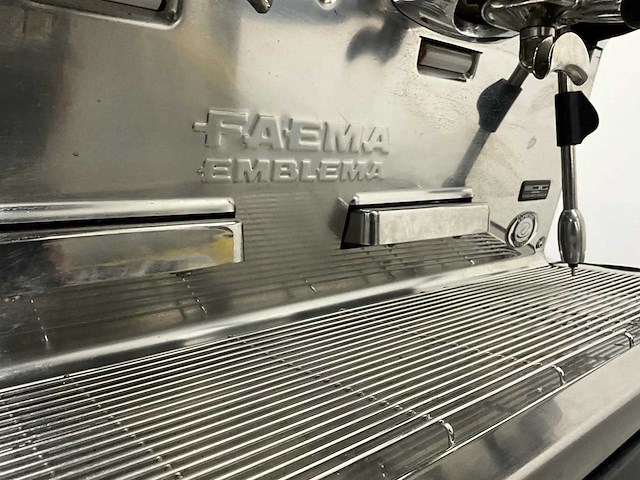 Faema - emblema r/a-2 va - koffiemachine - afbeelding 11 van  13
