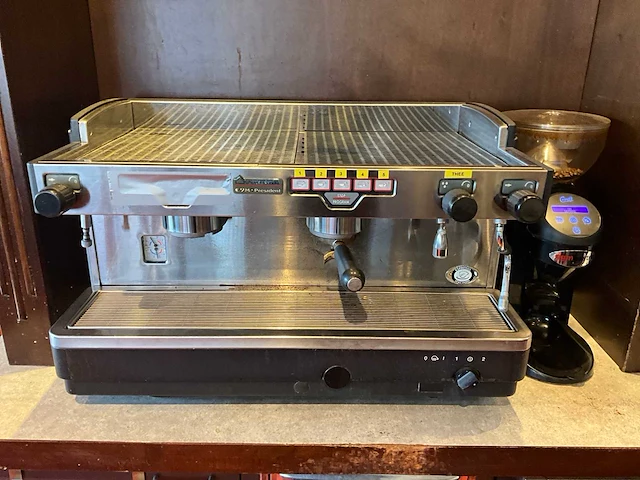 Faema e 78 president espressomachine - afbeelding 4 van  10