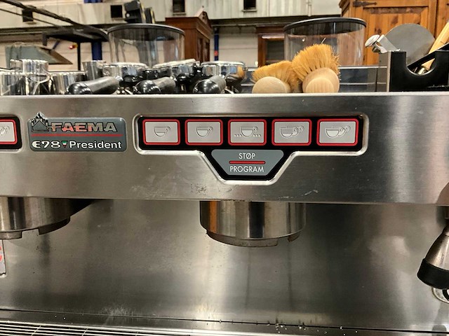 Faema e78 president koffiemachine - afbeelding 13 van  15