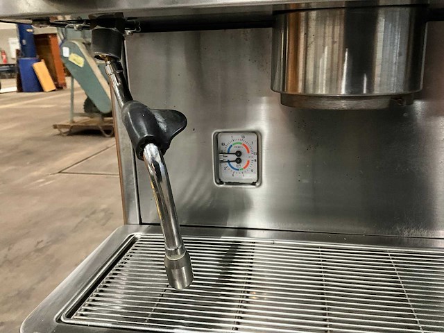 Faema e78 president koffiemachine - afbeelding 15 van  15