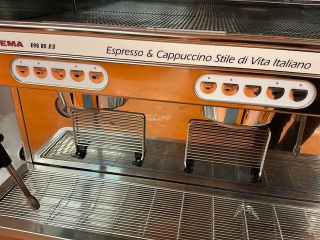 Faema e98 re a/2 + 2x fiorenzato f64 evo – complete professionele barista set (3x) - afbeelding 2 van  19