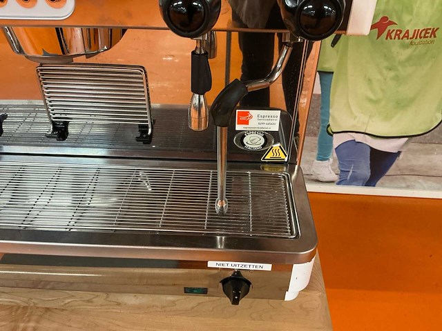 Faema e98 re a/2 + 2x fiorenzato f64 evo – complete professionele barista set (3x) - afbeelding 3 van  19