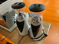 Faema e98 re a/2 + 2x fiorenzato f64 evo – complete professionele barista set (3x) - afbeelding 7 van  19