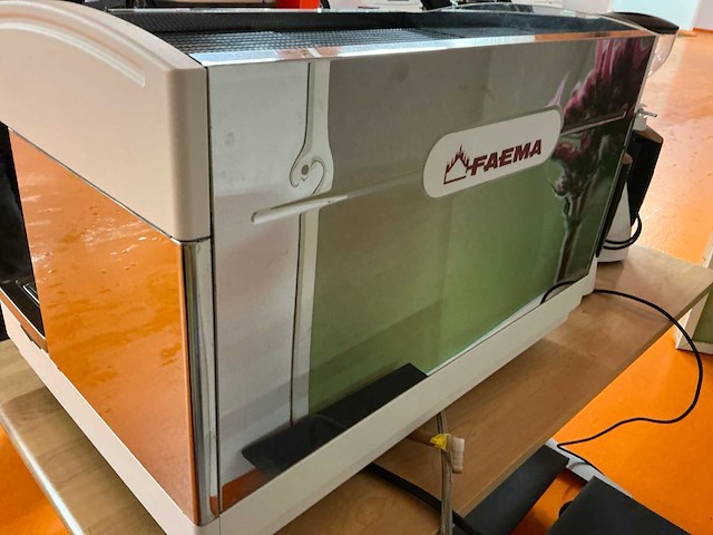 Faema e98 re a/2 + 2x fiorenzato f64 evo – complete professionele barista set (3x) - afbeelding 16 van  19