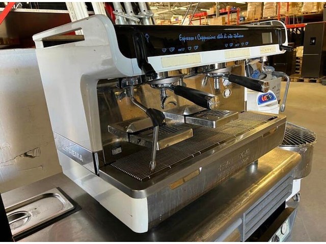Faema teorema a2 va 2-groeps espressomachine - afbeelding 1 van  7