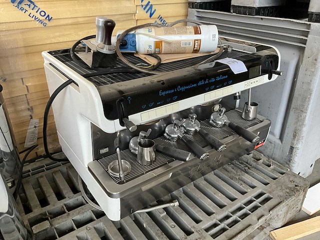 Faema teorema koffiemachine - afbeelding 1 van  9