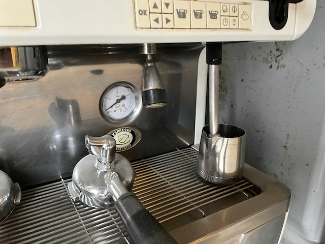 Faema teorema koffiemachine - afbeelding 7 van  9