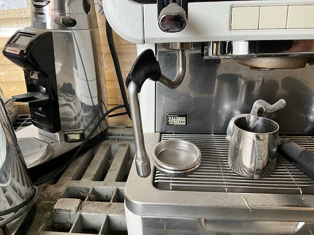 Faema teorema koffiemachine - afbeelding 9 van  9