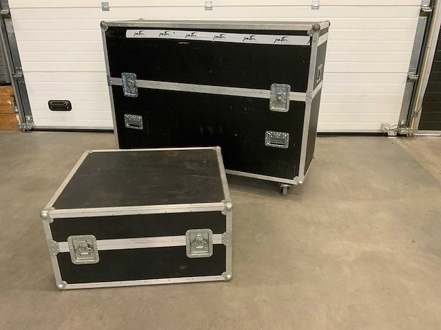 Faes flightcase (2x) - afbeelding 1 van  4