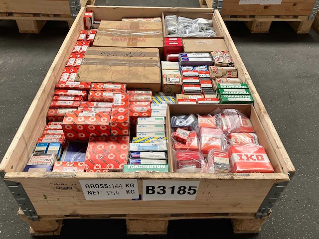 Fag / iko / ntn - partij diverse industriële lagers - afbeelding 1 van  11