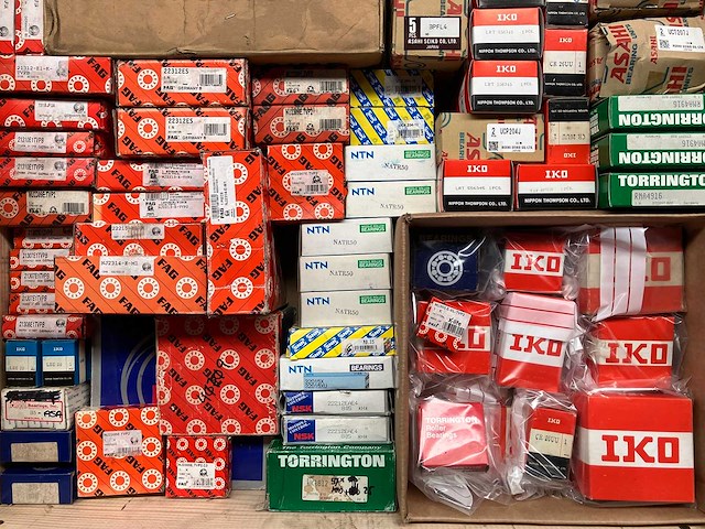 Fag / iko / ntn - partij diverse industriële lagers - afbeelding 7 van  11