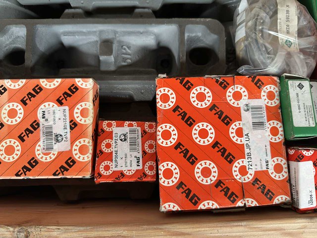 Fag / ina - partij diverse lagers 273kg - afbeelding 2 van  12