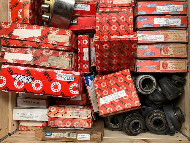 Fag, ringfeder, skf, tollok - partij industriële lagers & spanelementen - afbeelding 5 van  10
