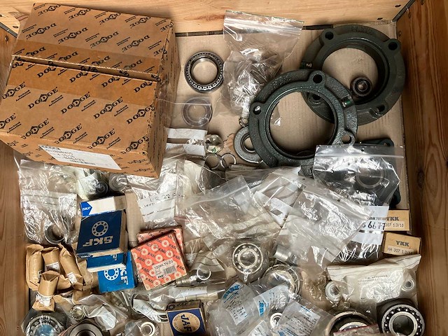 Fag / skf / dodge - partij diverse lagers en lagerhuizen 86kg - afbeelding 1 van  2