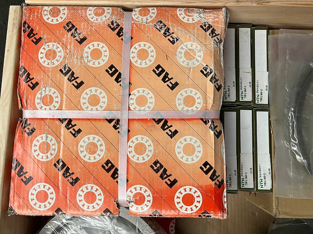 Fag, skf, nsk - partij lagers en lagerhuizen 298kg - afbeelding 6 van  10
