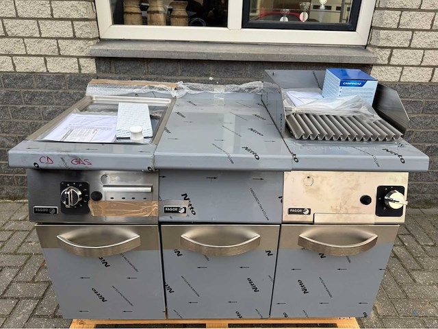 Fagor ongebruikt - grill + bakplaat - bakkooklijn - afbeelding 2 van  6