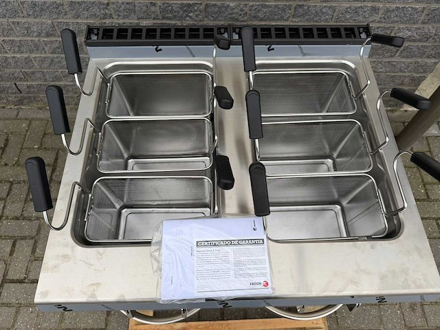 Fagor ongebruikt - pasta koker - bakkooklijn - afbeelding 1 van  4