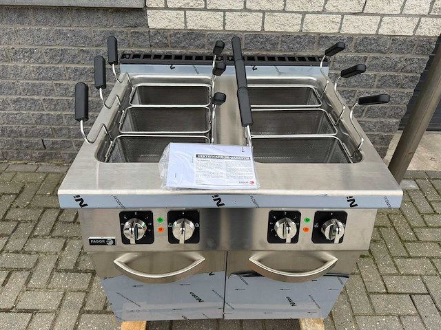 Fagor ongebruikt - pasta koker - bakkooklijn - afbeelding 1 van  5