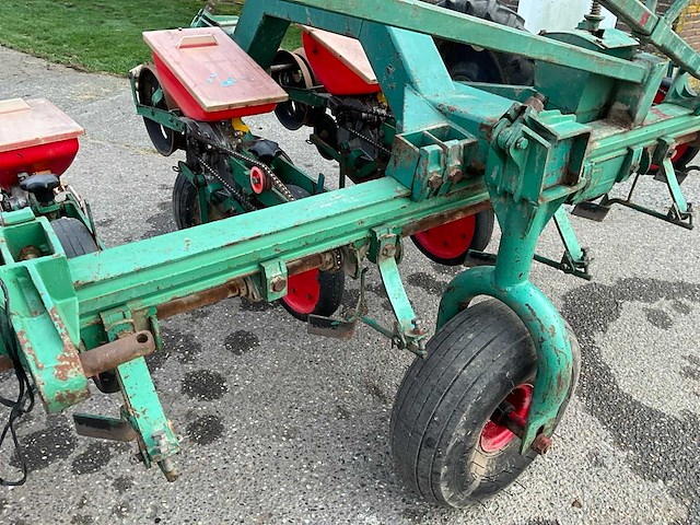 Fahse & co monozentra “s” precisiezaaimachine - afbeelding 8 van  17