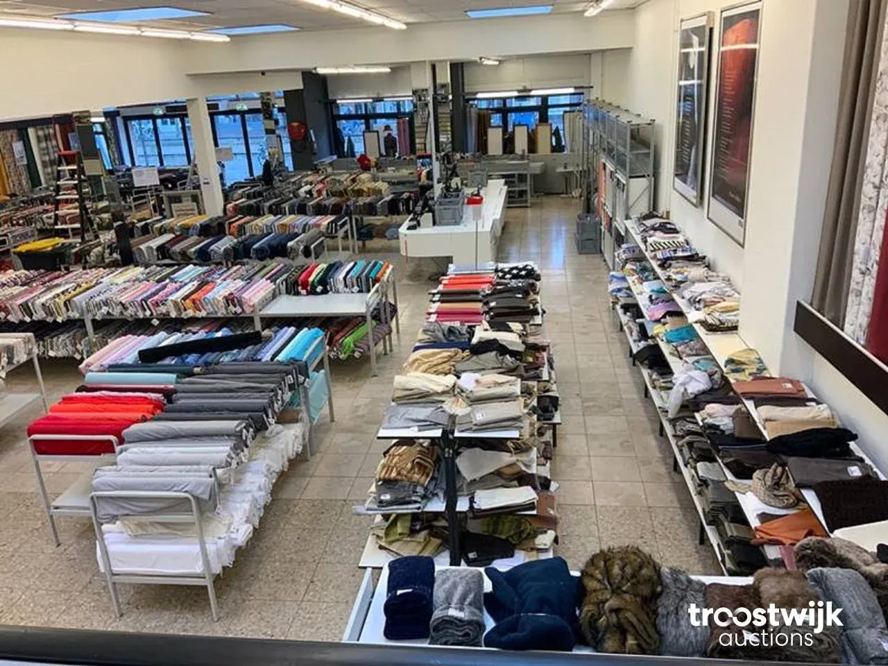 Faillissement jan sikkes textielbedrijven b.v. filiaal sneek