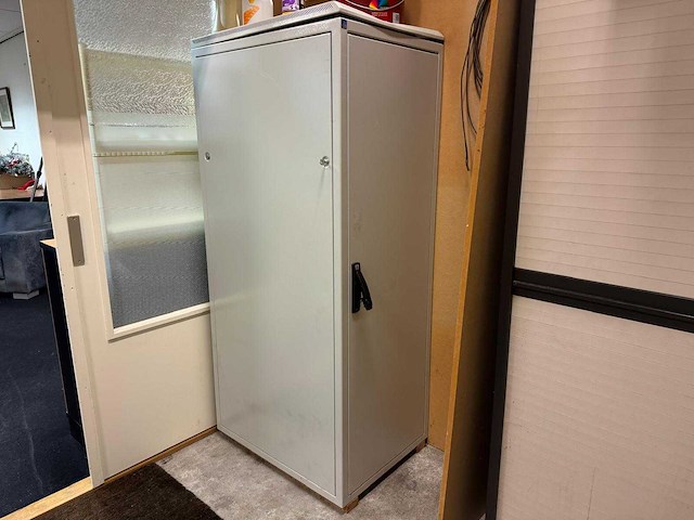 Faillissement tmps technical support b.v. complete inventaris kantoor en gereedschappen - afbeelding 30 van  81