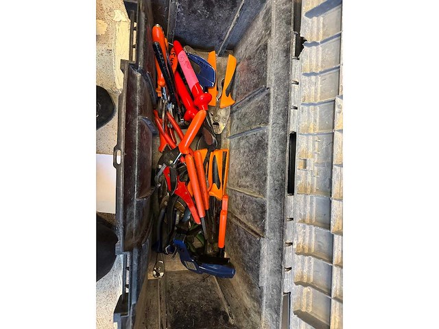 Faillissement tmps technical support b.v. complete inventaris kantoor en gereedschappen - afbeelding 39 van  82