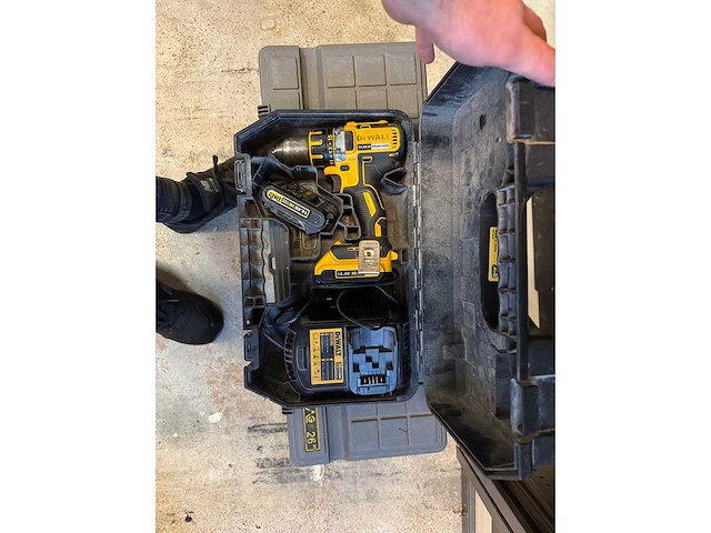 Faillissement tmps technical support b.v. complete inventaris kantoor en gereedschappen - afbeelding 78 van  82