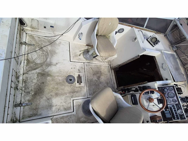 Fairline - weekender 24 - motor yacht - 1980 - afbeelding 9 van  15