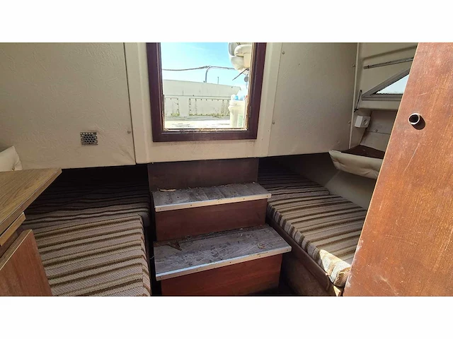 Fairline - weekender 24 - motor yacht - 1980 - afbeelding 13 van  15