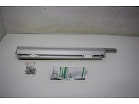 Fakro rolgordijn verduisterend met zijgeleiding marineblauw - afbeelding 5 van  5