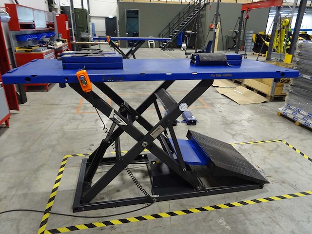 Falco - 2020 - mlp100ke - hydraulische schaarheftafel - afbeelding 2 van  2