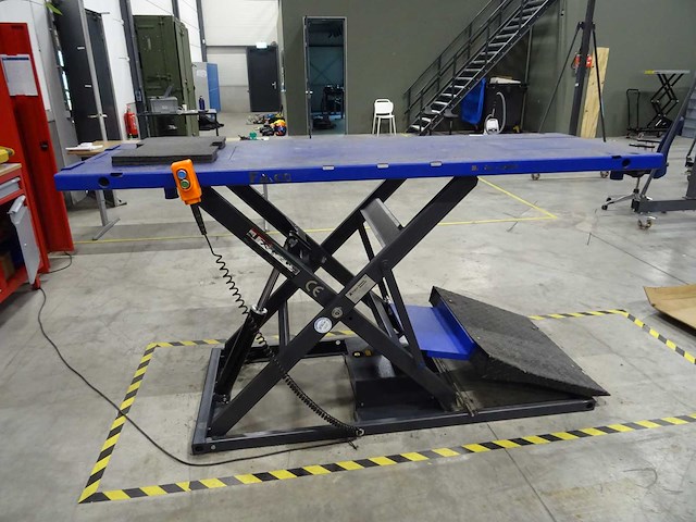 Falco - 2021 - mlp100ke - hydraulische schaarheftafel - afbeelding 3 van  4