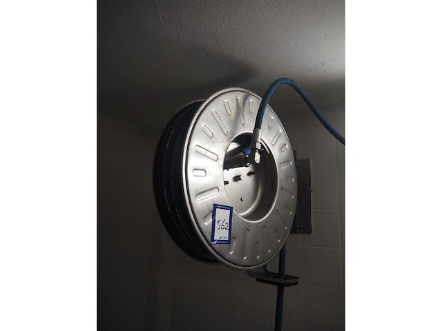 Falcom - afbeelding 2 van  4