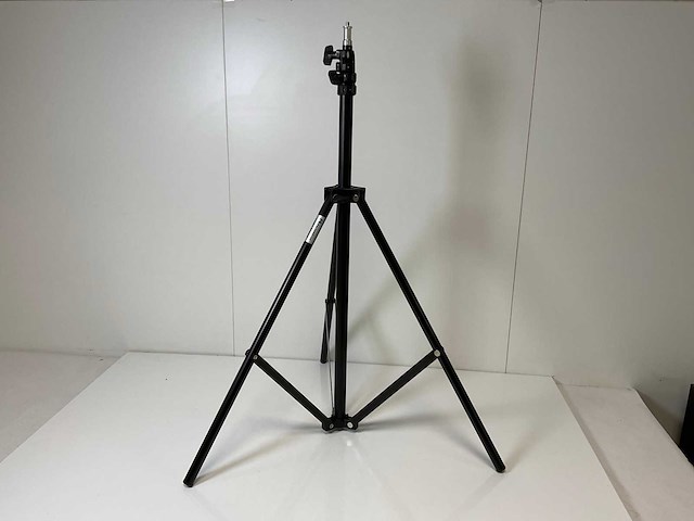 Falcon eyes (i-2001/b) light stands (37x) - afbeelding 6 van  6