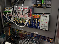 Falcon - afbeelding 10 van  10