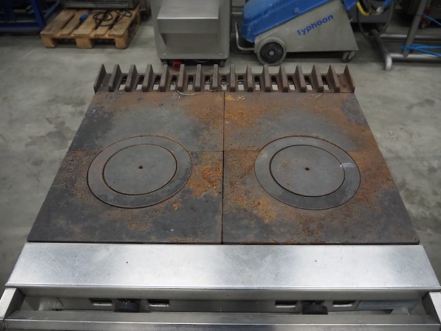 Falcon - afbeelding 5 van  9