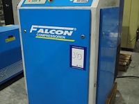 Falcon - afbeelding 2 van  8